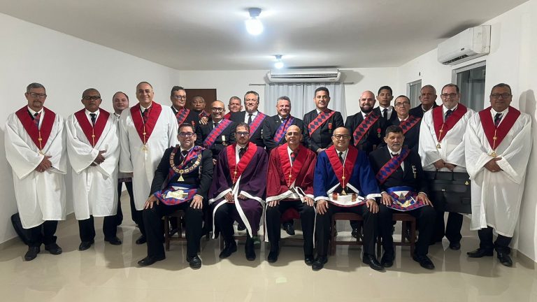 Leia mais sobre o artigo Reunião do Capítulo Roraima Nº 153 –  Companheiros do Arco Real
